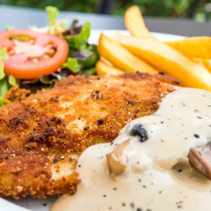 Gorgonzola schnitzel with creamy cheese sauce