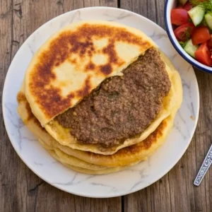 Minced beef naan stuffed with spiced meat