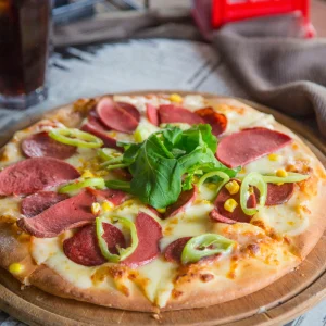 Sucuk pizza